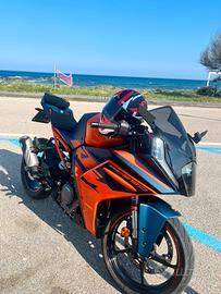 Moto KTM RC390