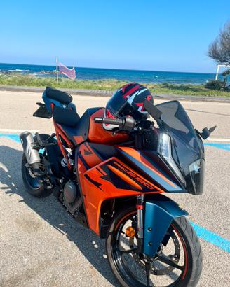 Moto KTM RC390