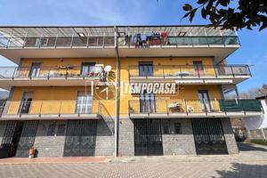 CASELETTE CENTRO-Luminiosissimo ultimo piano di 11