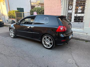 Volkswagen Golf 5 GTI 2.0 TFSI – 250 CV