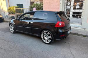 Volkswagen Golf 5 GTI 2.0 TFSI – 250 CV