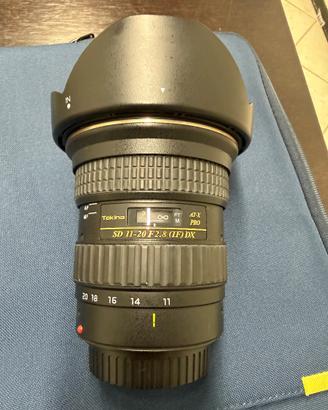 obiettivo Tokina 11-20 APS-C f2.8 attacco Canon