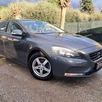 VOLVO - V40 - 1.6 D2 Summum