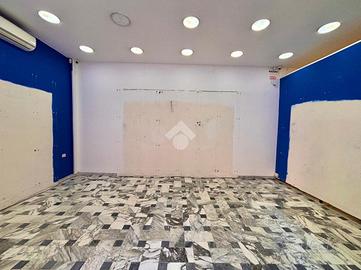 NEGOZIO A TORRE DEL GRECO