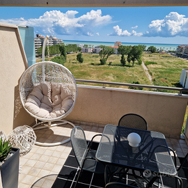 Dal 1.08 al 8.08 casa di lusso fronte mare