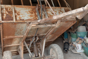 Carrello agricolo ribaltabile