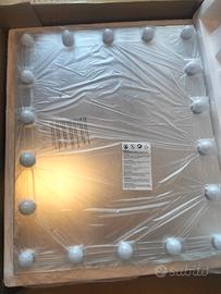 Specchio trucco con luci molto grande