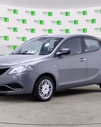 Lancia Ypsilon 1.0 firefly hybrid Silver s&s 70cv
