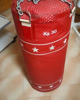 Sacco pugilato 30kg con guantoni