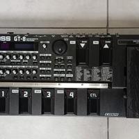 Pedaliera multieffetto Boss gt-8