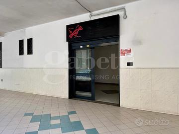 Negozio Mugnano di Napoli [MLF48ACG]