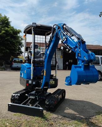 Miniescavatore RIPPA 15 quintali motore Kubota