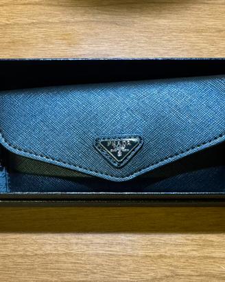 Occhiali da sole Prada neri modello Symbole