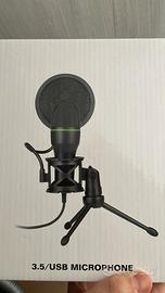 Microfono e Pannello Insonorizzante