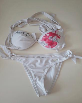 costume Bikini bianco, Scorpion Bay