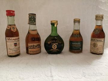Lotto di 300 Bottiglie Mignon di Cognac 