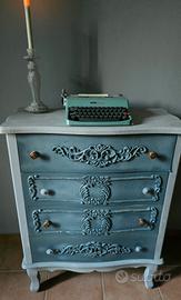 comò shabby-chic con cassetti