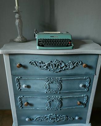 comò shabby-chic con cassetti