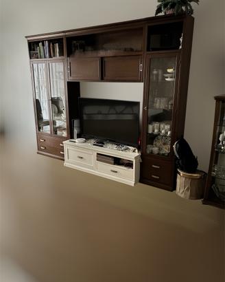 Parete Attrezzata in Legno Massello