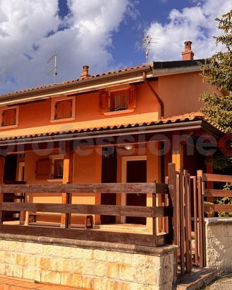 Villa o villino Castel di Sangro [1626VRG]
