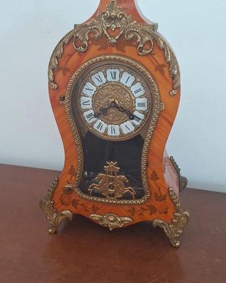 Splendido orologio da mensola
