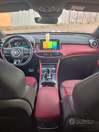 MG EHS PHEV Exclusive – Total Black, Full Optional