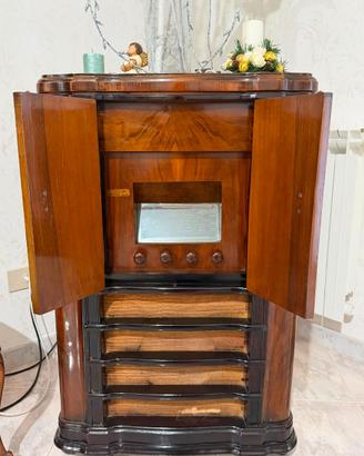 Radio, Giradischi restaurata.