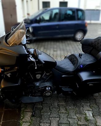 Indian Roadmaster Power Plus Dark Horse 2025