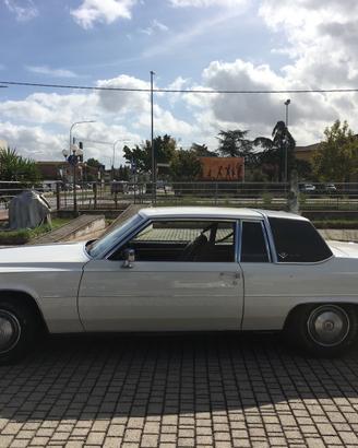 Cadillac coupe de ville