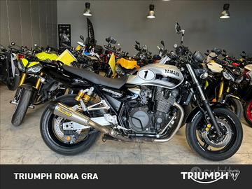 YAMAHA XJR 1300