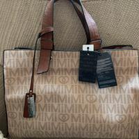 Borsa nuova ma usata con poschette