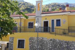 3 LOCALI A MORINO