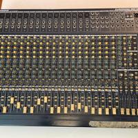 Mixer Behringer EURODESK MX 2442A