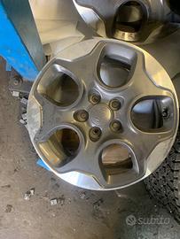 Cerchi in lega 16 per Jeep Renegade