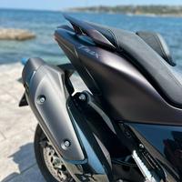 YAMAHA TMAX tech max 560