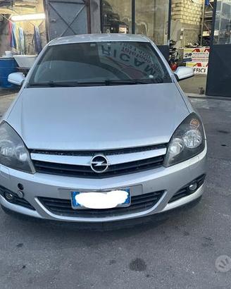 Ricambi Opel Astra GTC 1.9 CDTI 16V 150cv del 2006