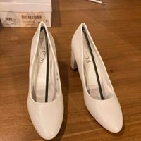 Scarpe con il tacco eleganti