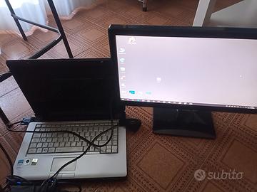 notebook Toshiba con schermo rotto 