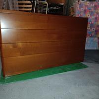 Comò impiallacciato in ciliegio