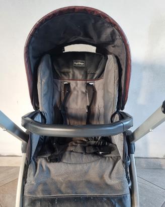 Trio Peg Perego  con navicella, ovetto, ecc...