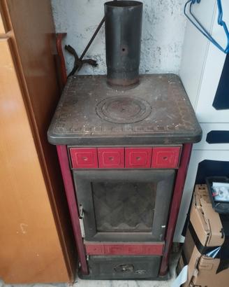 🔥 Stufa a legna Royal mod. King S – 400€ trattabi