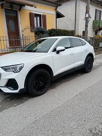 AUDI Q3 sportbak Business Plus 35 TFSI anno 2024