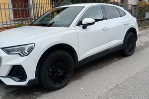 AUDI Q3 sportbak Business Plus 35 TFSI anno 2024