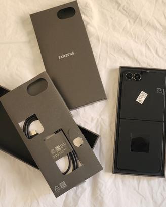 Samsung zflip 7 Fe -Z Flip 7  Fe. nuovo come foto