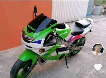 Kawasaki ninja zx6r storica