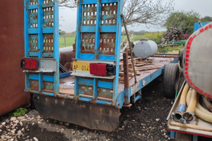 Romorchio trasporto cingoli