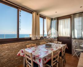 90 mq 3 Vani piano 4° vista mare Messina Marine -