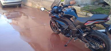 Kawasaki ninja 1000 sx