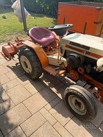 Trattore agricolo piaggio T111 con Accessori