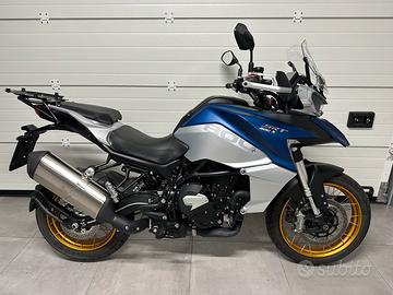 Qj motor 800 SRT X SOLO”500km”